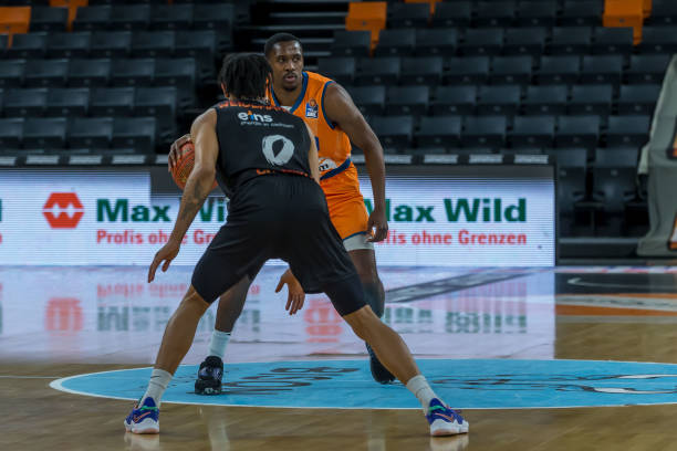 却在舆论场 却在舆论场