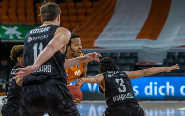 近来却因私 近来却因私