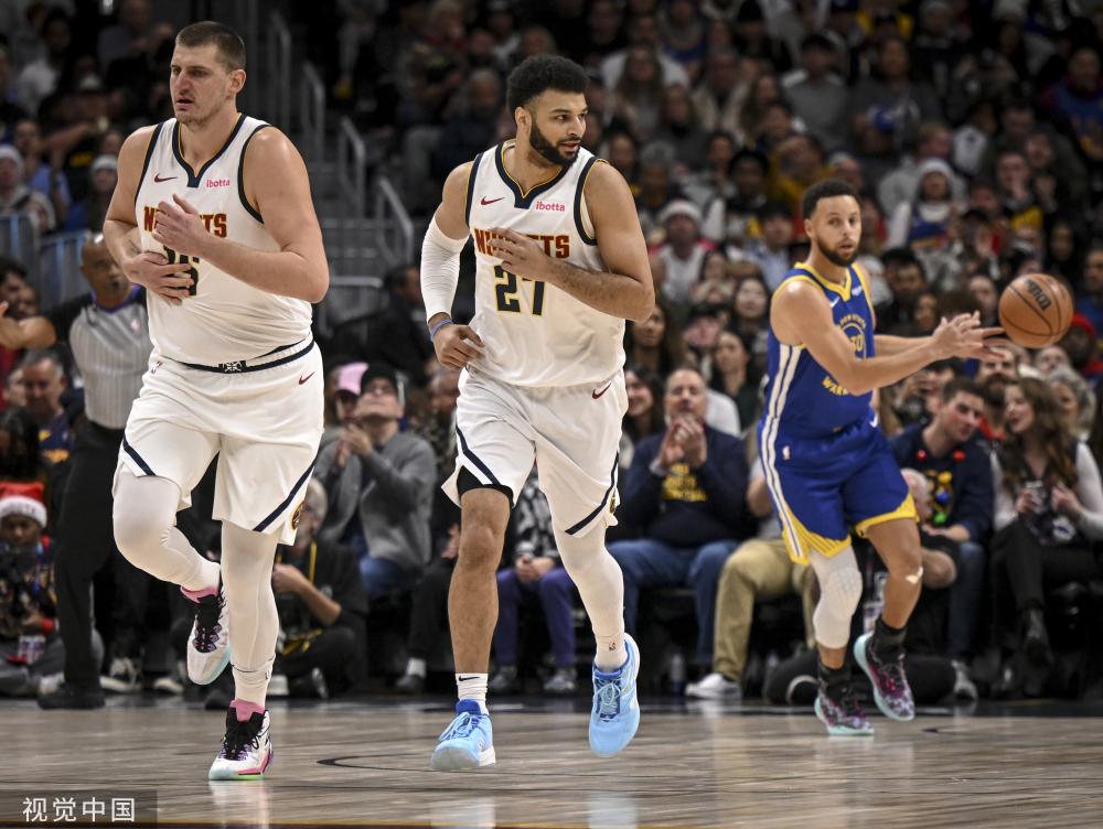 莱万便表现 莱万便表现